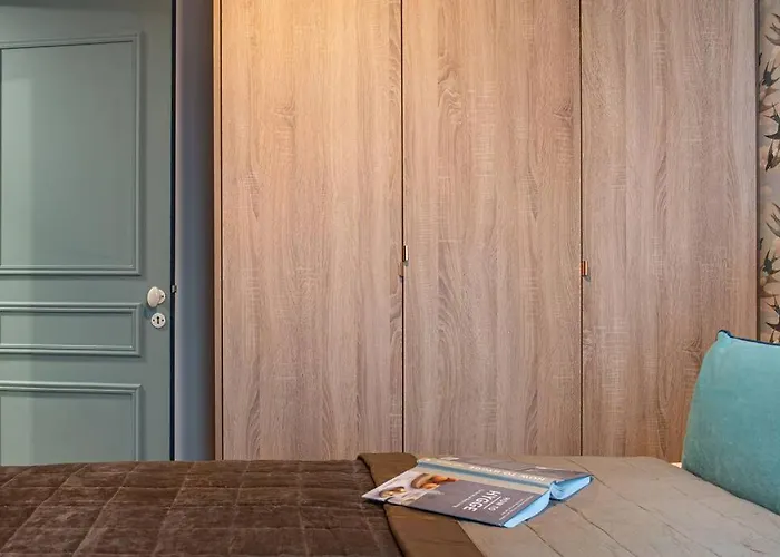 アパート My In パリ